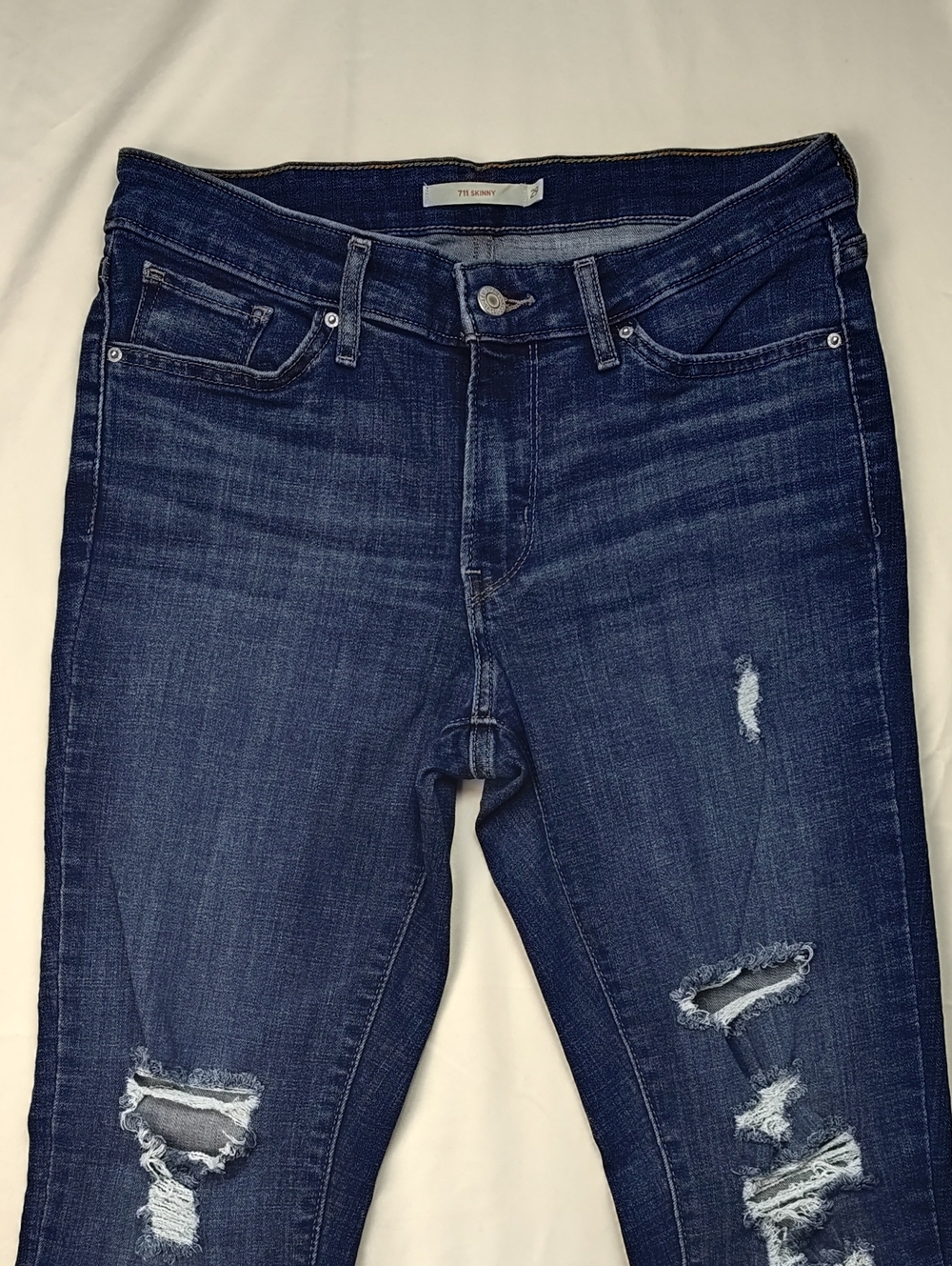 Levi's 711 Skinny Medium Wash Distressed Jeans Women's Size 29